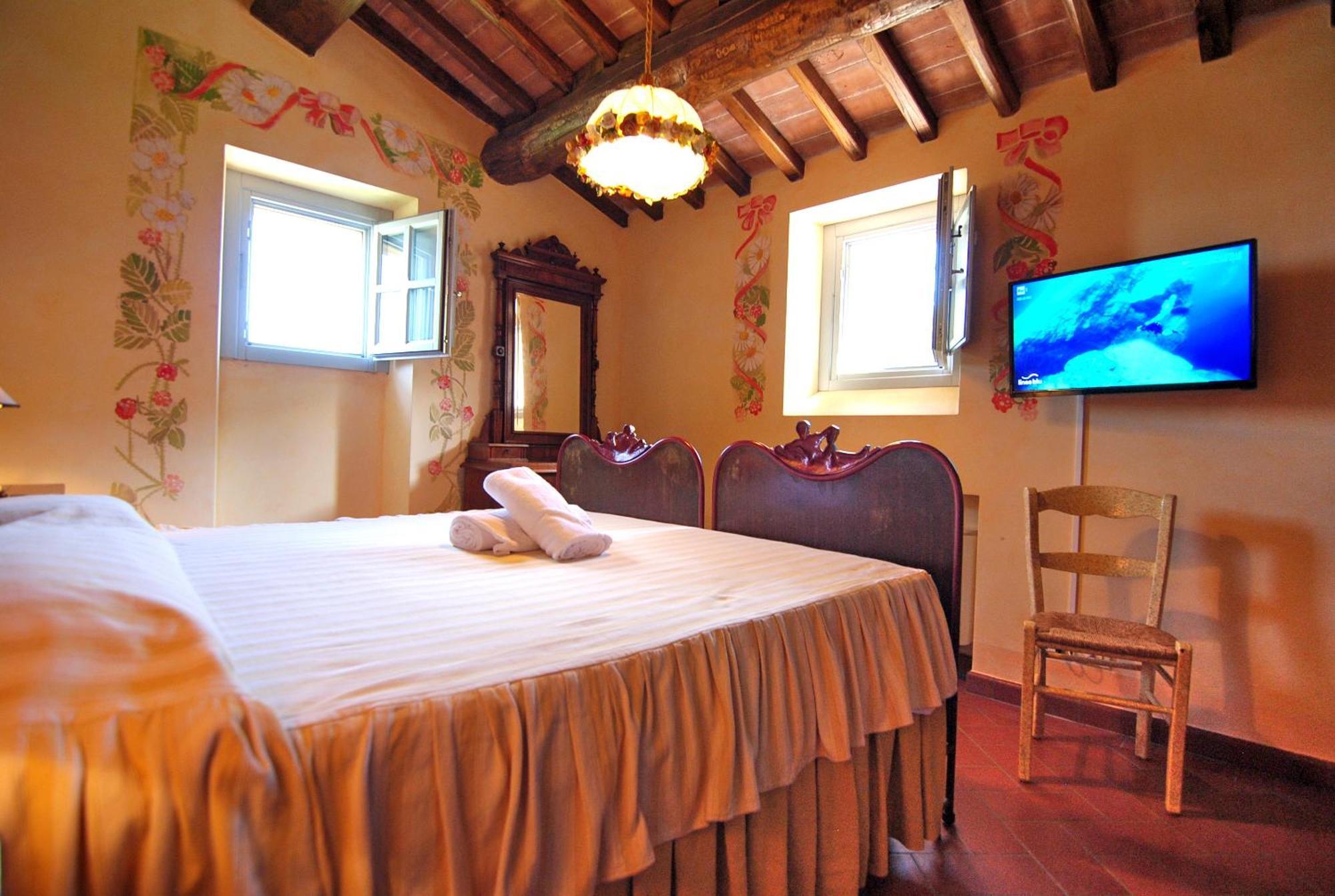 Agriturismo I Frati Paciano المظهر الخارجي الصورة